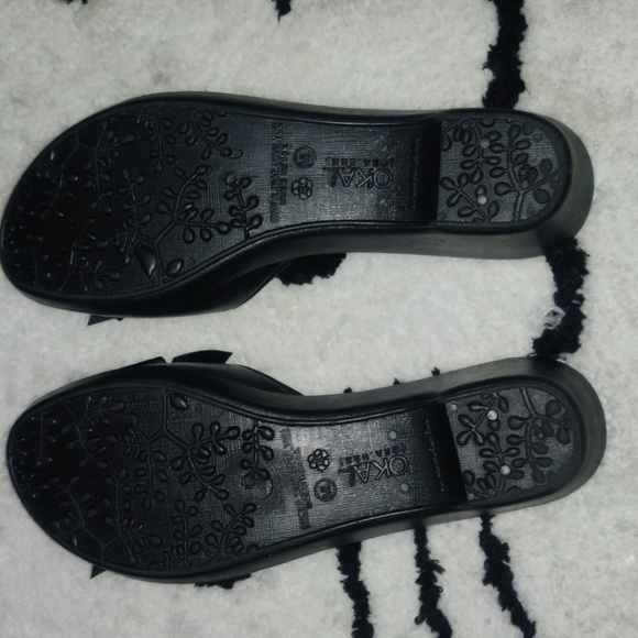 ๐OKAb (Oka - bee)๐ Sandals - Picture 3 of 3